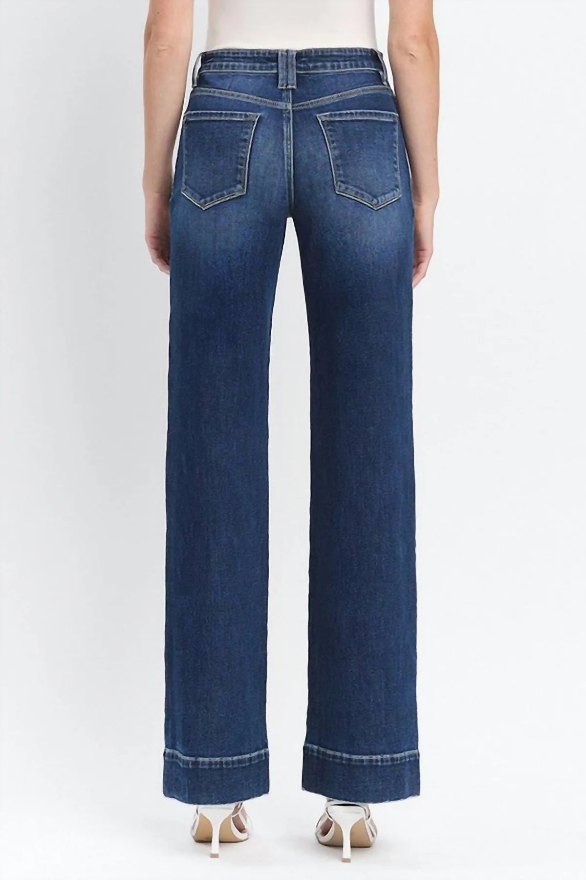 mid rise wide leg jeans in blue
