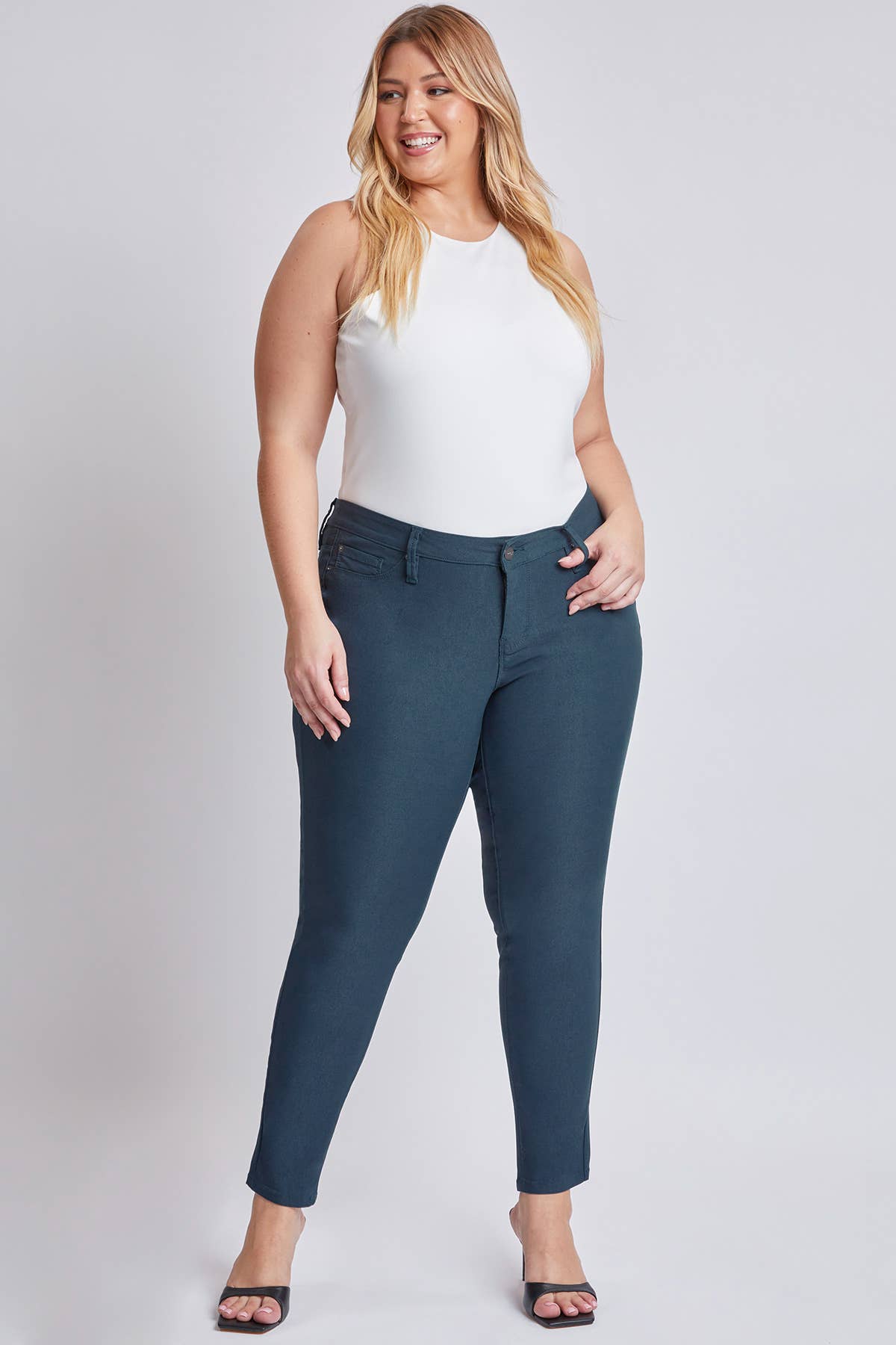 Missy Plus Size Hyperstretch Skinny Jean: Pacific Spring-Summer YMI