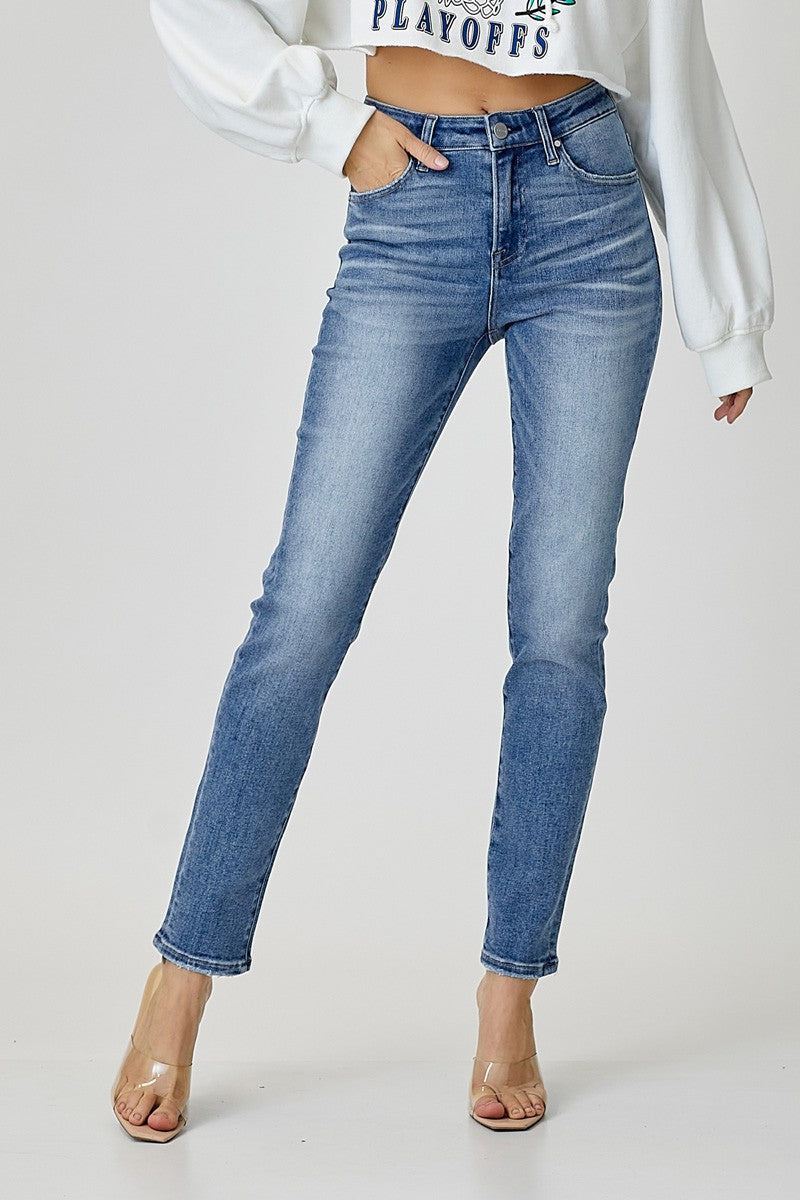 Mid-Rise Relaxed Skinny Jeans  RISEN