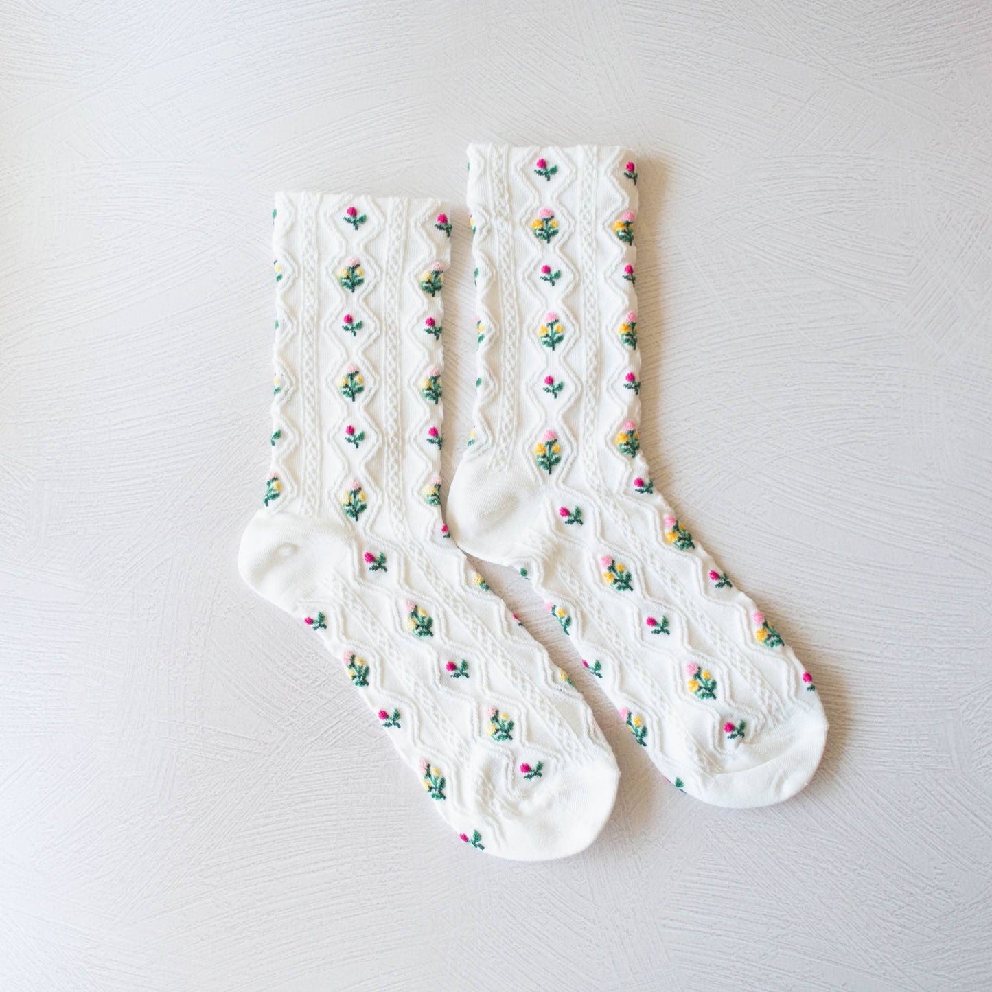 Romantic Floral Casual Socks: White Fall-Winter Tiepology