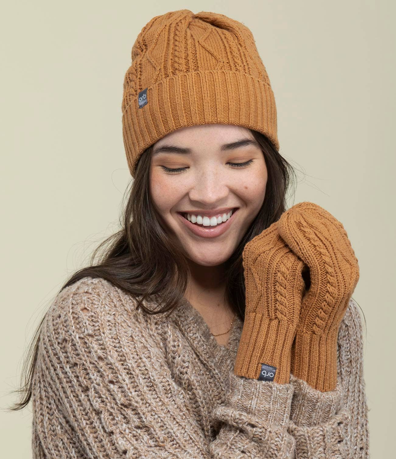 Golden Camel Vail Cabled Mittens Fall-Winter ORB